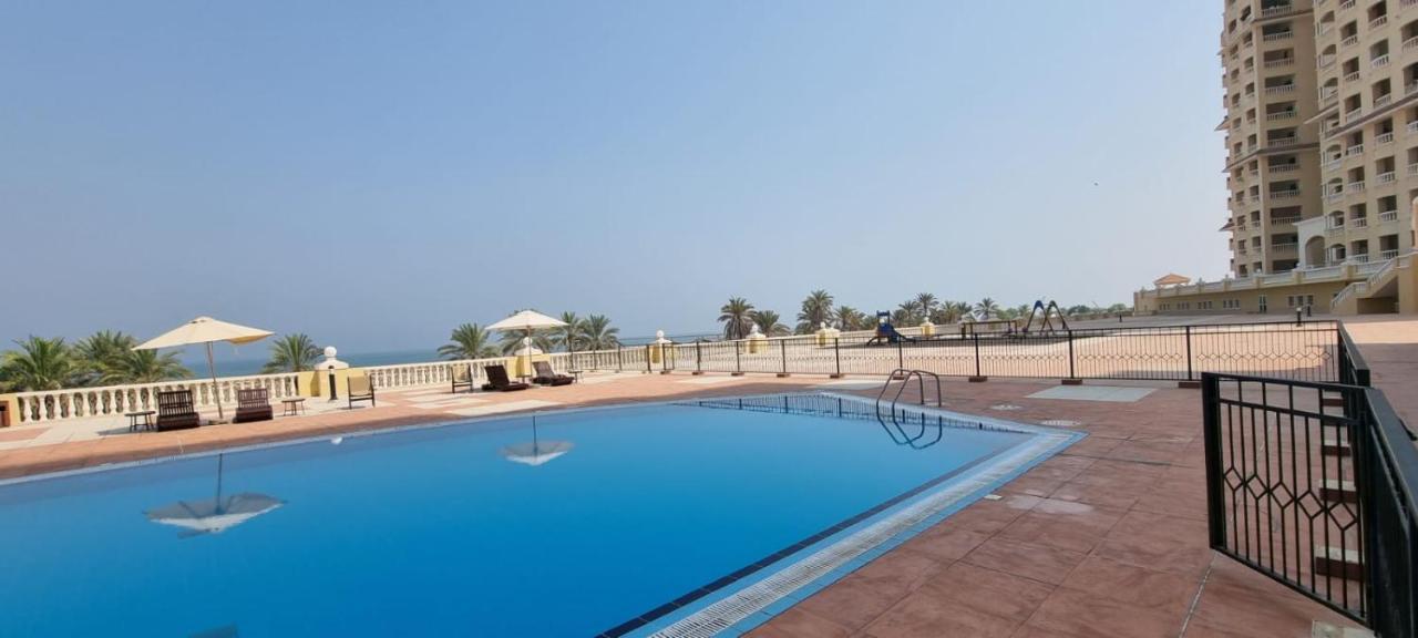 Lovely Lagoon View Studio Apartamento Ras al-Khaimah Exterior foto