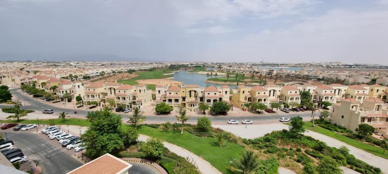 Lovely Lagoon View Studio Apartamento Ras al-Khaimah Exterior foto